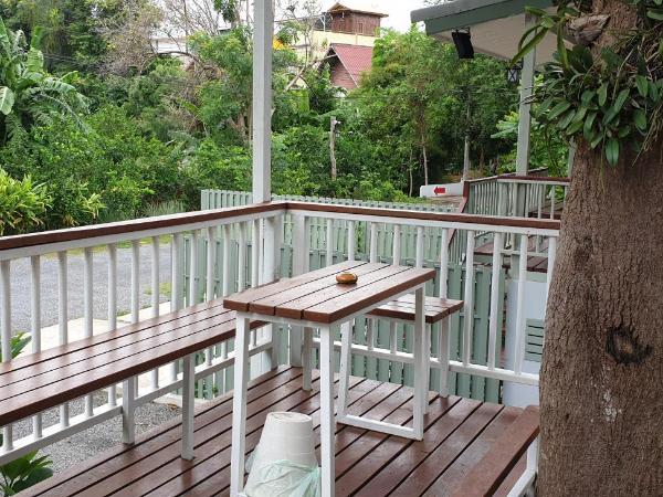 Takaidao Vintage Home : photo 9 de la chambre chambre lit queen-size - vue sur piscine