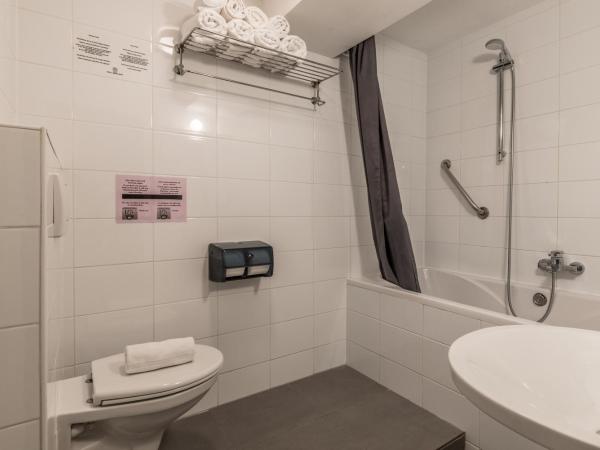 Hotel Amstelzicht : photo 10 de la chambre chambre quadruple