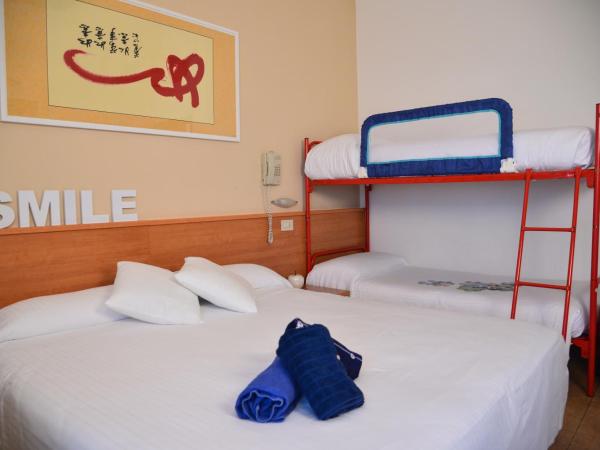 Hotel Domingo : photo 2 de la chambre chambre familiale
