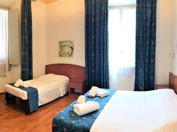 Soggiorno Madrid : photo 9 de la chambre chambre triple confort