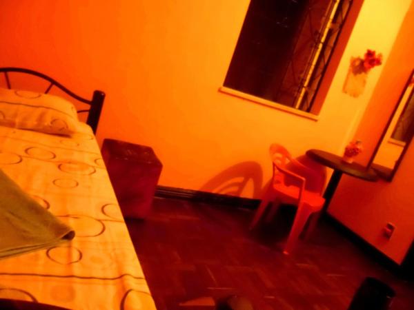 Arte Brasileira : photo 2 de la chambre chambre simple avec salle de bains commune