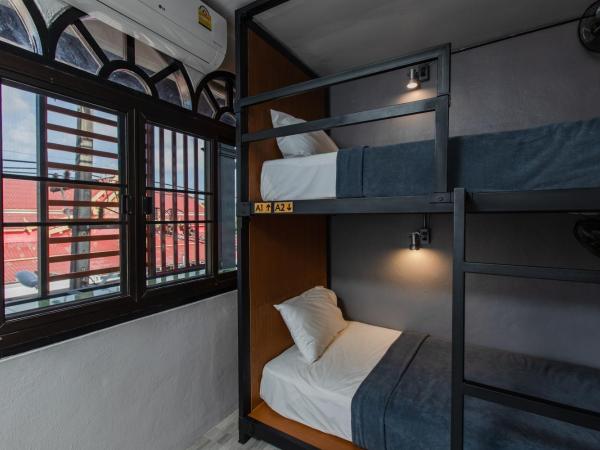 The Z Nite Hostel : photo 10 de la chambre lit superposé dans dortoir mixte