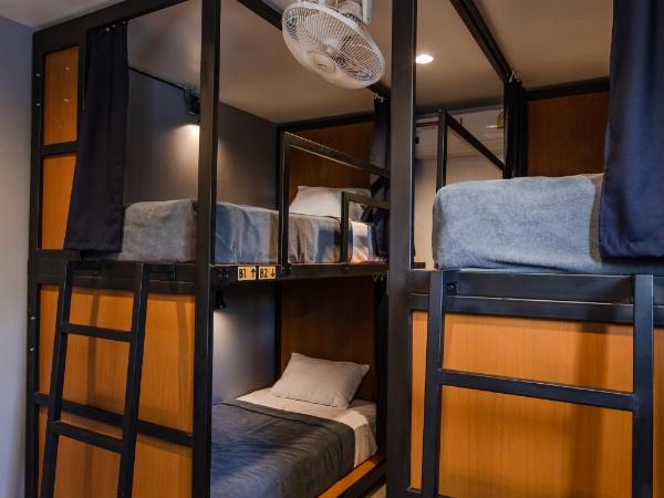 The Z Nite Hostel : photo 9 de la chambre lit superposé dans dortoir pour femmes 