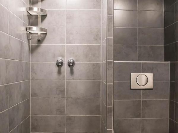 Amsterdam Hostel Leidseplein : photo 1 de la chambre lit dans dortoir mixte de 8 lits