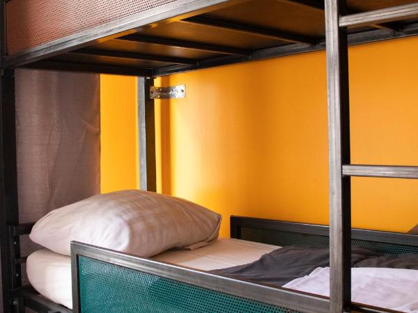 Amsterdam Hostel Leidseplein : photo 5 de la chambre lit dans dortoir mixte de 12 lits