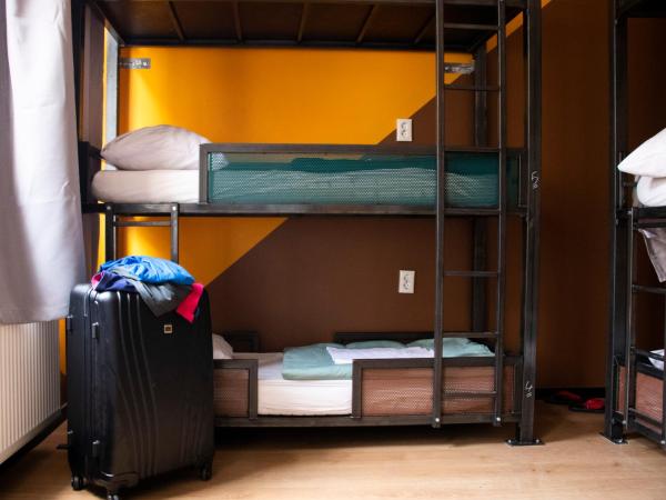 Amsterdam Hostel Leidseplein : photo 3 de la chambre lit dans dortoir mixte de 12 lits