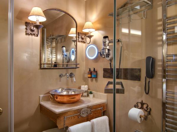 KAMARES Historic Boutique Hotel & Spa : photo 4 de la chambre chambre double standard