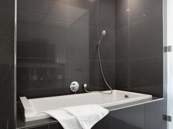 Old Town Square Residence by Emblem : photo 3 de la chambre chambre double