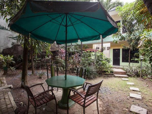 RedDoorz near Juanda International Airport : photo 3 de la chambre chambre lits jumeaux