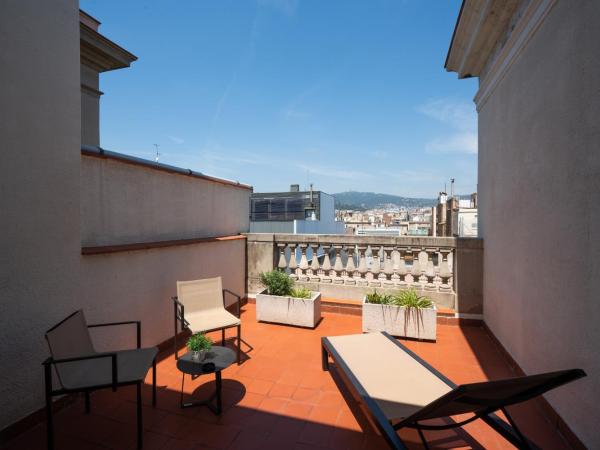 Catalonia Gracia : photo 4 de la chambre suite avec terrasse 
