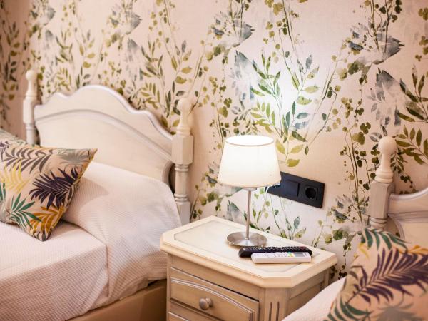 Hostal San Francisco : photo 9 de la chambre chambre lits jumeaux