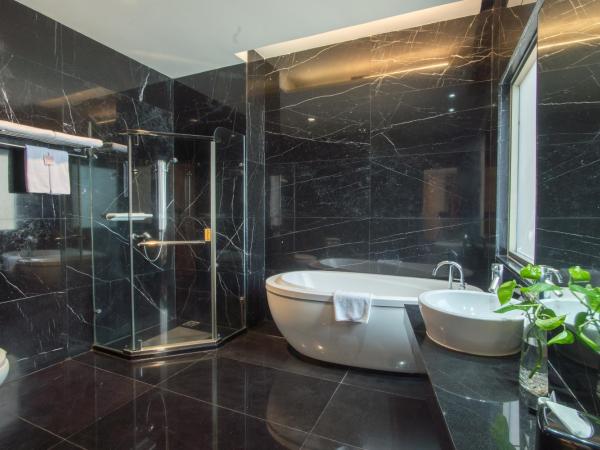 Merlynn Park Hotel : photo 1 de la chambre suite bulgari