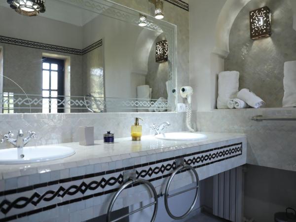 Villa Le Perroquet Bleu : photo 8 de la chambre suite avec terrasse 