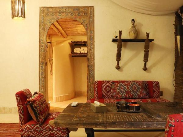 Villa Le Perroquet Bleu : photo 4 de la chambre chambre triple - vue sur la piscine