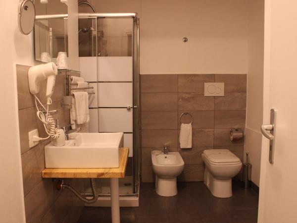 Umberto House Catania : photo 6 de la chambre chambre lit king-size