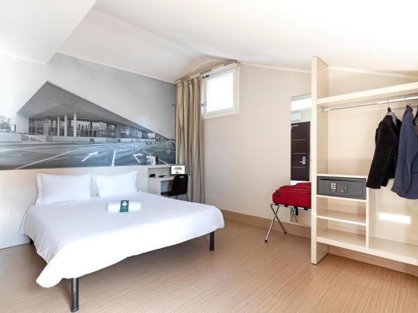 B&B Hotel Bergamo : photo 4 de la chambre chambre double
