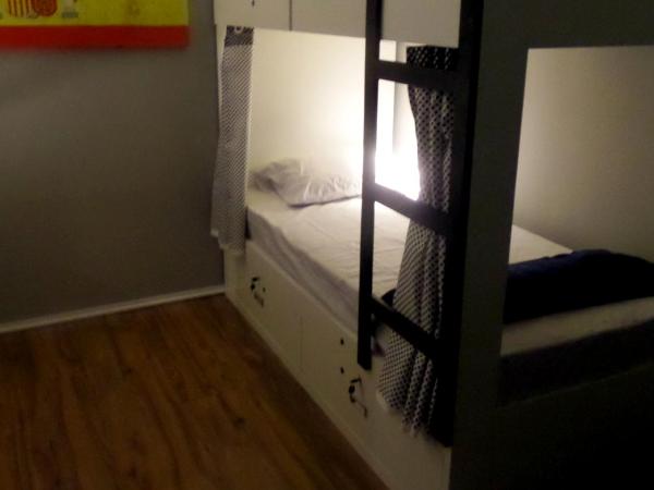Visto Hostel : photo 5 de la chambre lit dans dortoir mixte de 4 lits