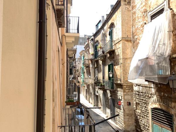 B&B Palazzo San Michele : photo 2 de la chambre chambre double ou lits jumeaux supérieure avec vue sur ville