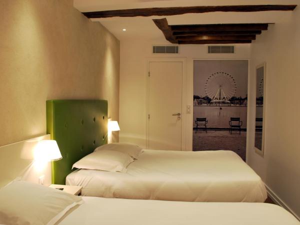 Hôtel De La Herse d'Or : photo 4 de la chambre chambre triple supérieure avec 1 lit double + 1 lit simple