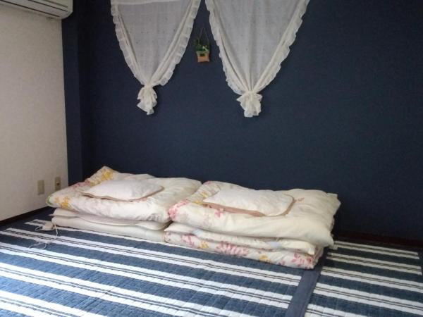 FukuokaKoryou GuestHouse : photo 8 de la chambre chambre familiale standard