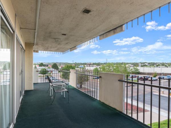 Satellite Hotel : photo 2 de la chambre chambre lit king-size