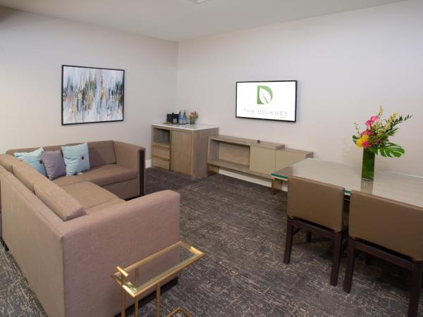The Delaney Hotel : photo 8 de la chambre suite lit king-size deluxe chic