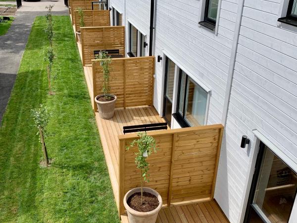 Easy Livin' Apartment Hotel : photo 2 de la chambre appartement avec terrasse