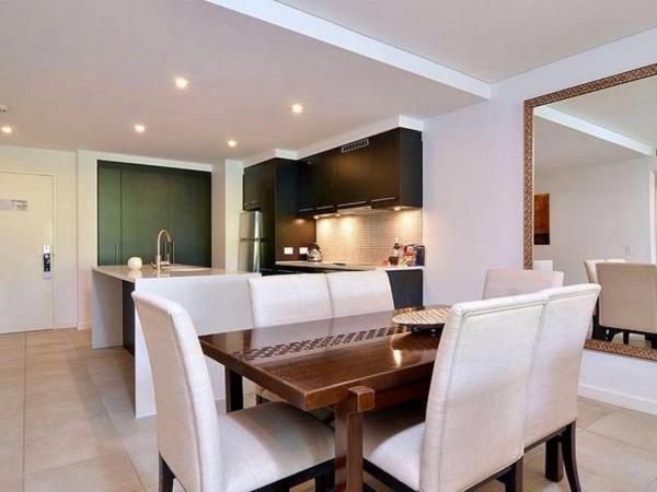 Luxury Apartments at Temple Resort and Spa Port Douglas : photo 10 de la chambre appartement 2 chambres avec piscine