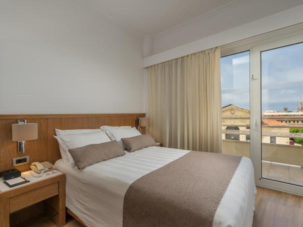 Kydon The Heart City Hotel : photo 3 de la chambre suite familiale - vue sur place