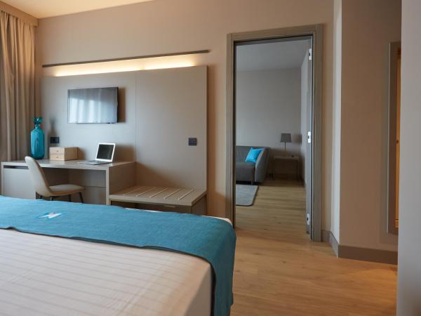 DC HOTEL INTERNATIONAL : photo 2 de la chambre suite