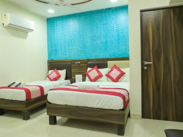 Hotel Plaza Executive - near BKC : photo 3 de la chambre chambre triple de luxe