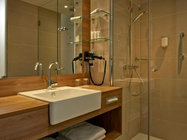 H4 Hotel München Messe : photo 10 de la chambre chambre double ou lits jumeaux supérieure