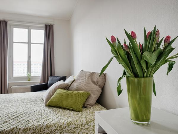 Am Pavillon, Bed&Kitchen : photo 7 de la chambre chambre double supérieure avec balcon et salle de bains commune