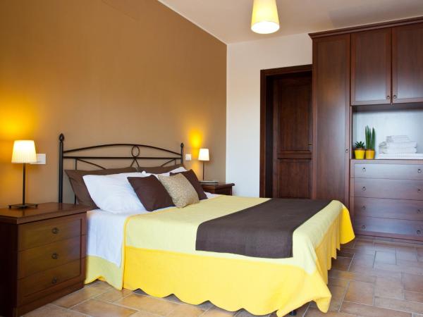 Agriturismo Il Vecchio Mandorlo : photo 5 de la chambre appartement 1 chambre supérieur avec patio