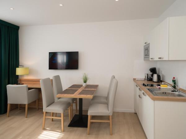 Apartment Düsseldorf Nord : photo 2 de la chambre appartement supérieur