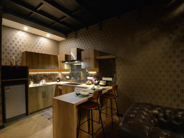 1969 Business Suites : photo 4 de la chambre hébergement confort en duplex