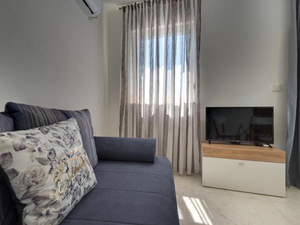 Villa Croatica II : photo 5 de la chambre appartement - vue sur piscine