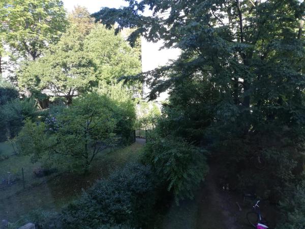 Room in maisonette with garden, parking place : photo 3 de la chambre grande chambre simple