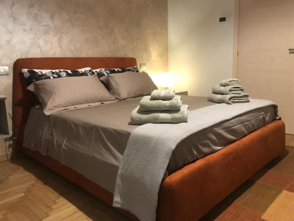 via roma 12 VERONA : photo 2 de la chambre chambre double