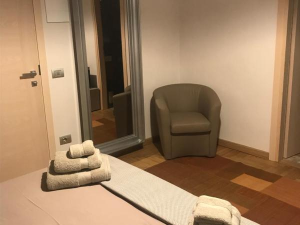 via roma 12 VERONA : photo 5 de la chambre chambre double