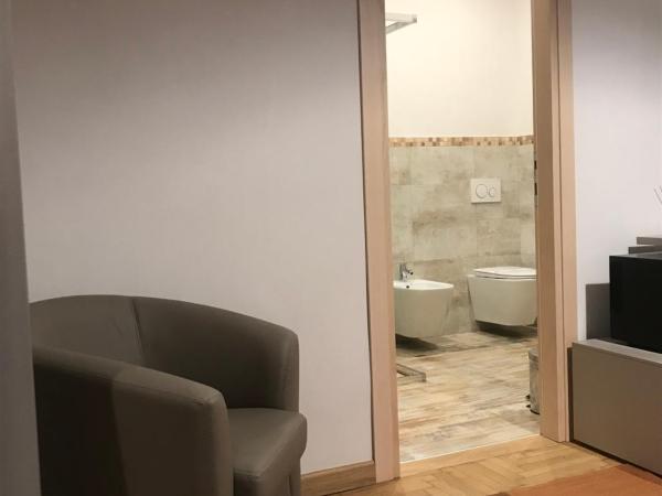 via roma 12 VERONA : photo 8 de la chambre chambre double