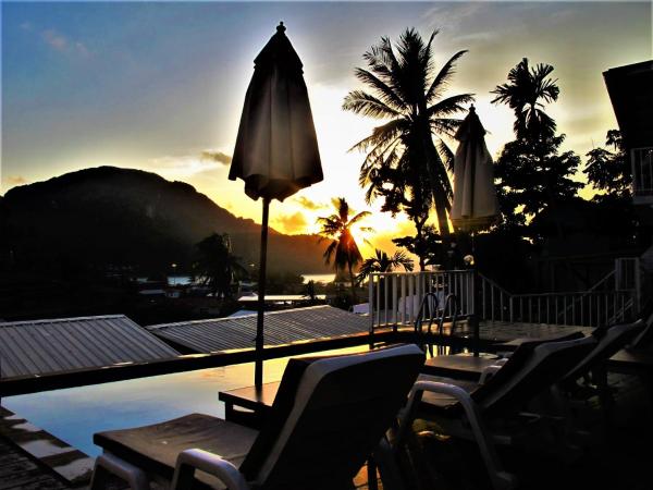 Uphill Cottage : photo 6 de la chambre chambre de luxe avec vue sur la mer