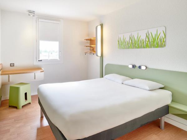 ibis budget Besançon Centre Gare : photo 5 de la chambre 2 chambres adjacentes