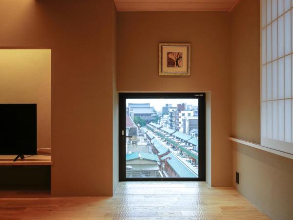 Kaminarimon Ryokan : photo 2 de la chambre chambre quadruple de style japonais