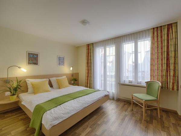 Hotel Blume Interlaken : photo 1 de la chambre chambre double