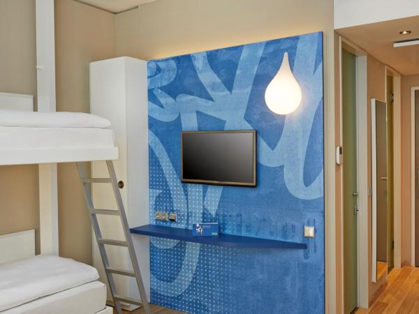 H2 Hotel München Messe : photo 3 de la chambre chambre quadruple confort