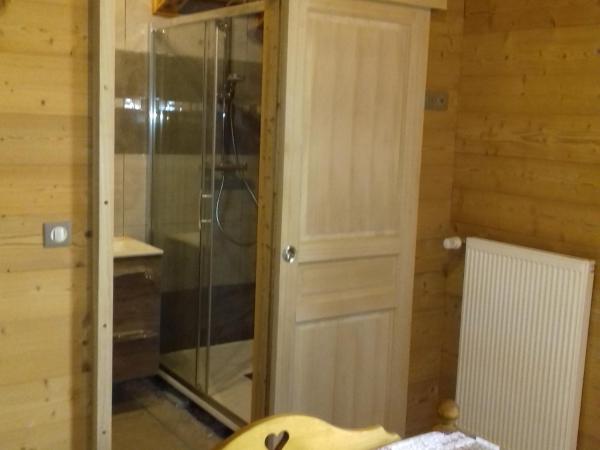 chalet le plan du rtia : photo 3 de la chambre chambre double - vue sur montagne