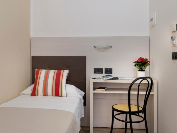 Hotel Maria Serena : photo 5 de la chambre chambre lits jumeaux