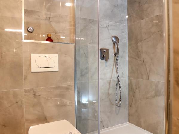 Villa Teuta : photo 5 de la chambre chambre lit queen-size deluxe