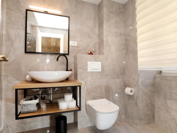 Villa Teuta : photo 3 de la chambre chambre lit queen-size deluxe